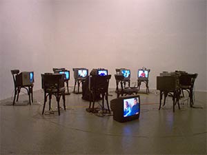 installationview "conversio: Die zw&ouml;lf Geschworenen / Twelve Angry Men", 2005, K&uuml;nstlerhausWien, copyright: gerald grestenberger d-g-v