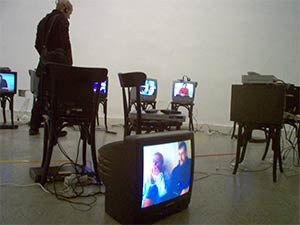 installationview "conversio: Die zw&ouml;lf Geschworenen / Twelve Angry Men", 2005, K&uuml;nstlerhausWien, copyright: gerald grestenberger d-g-v